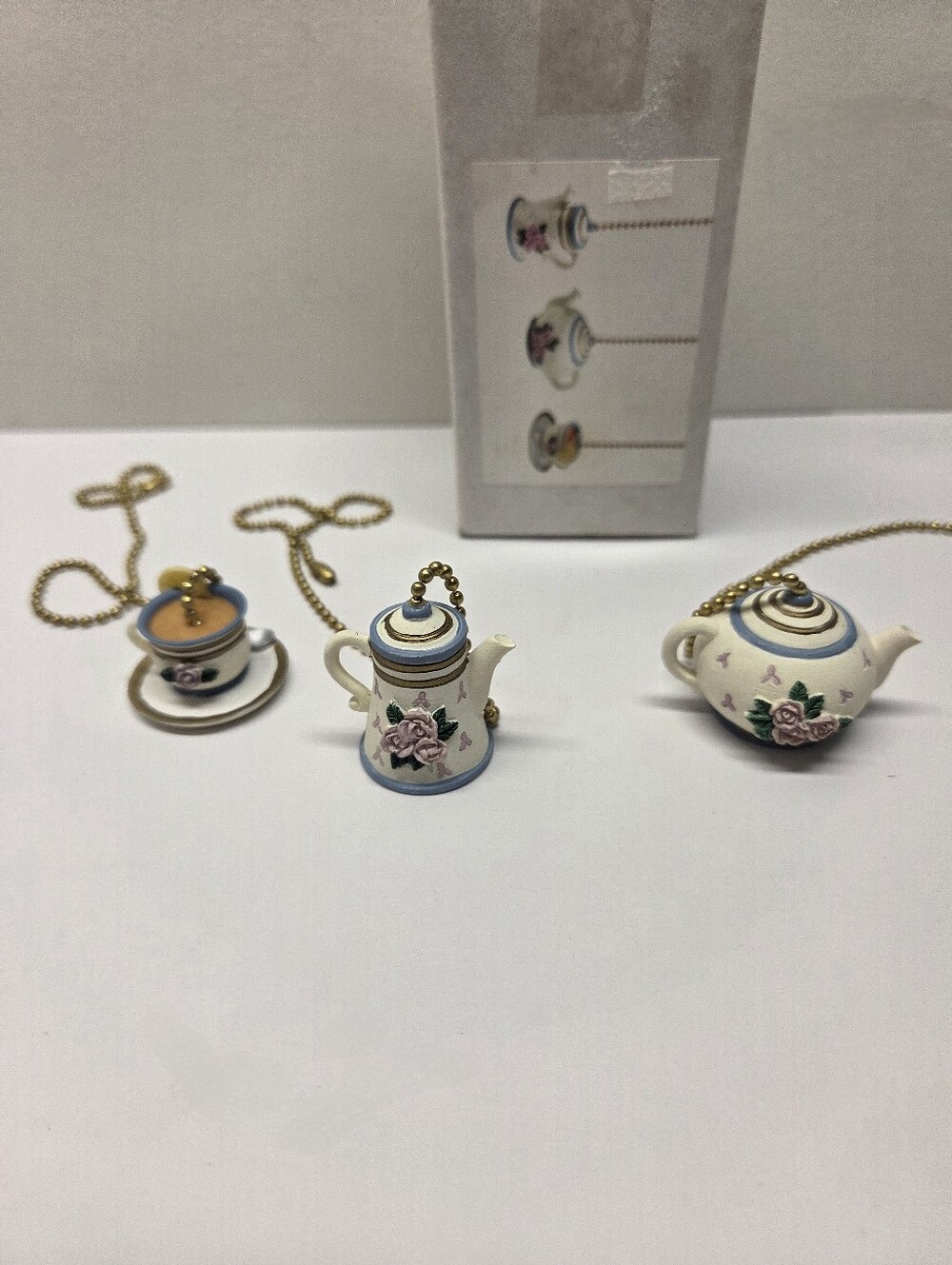 Tea Time Fan Pulls - Regal Greetings Canadian Y2K Porcelain Cottagecore Decor